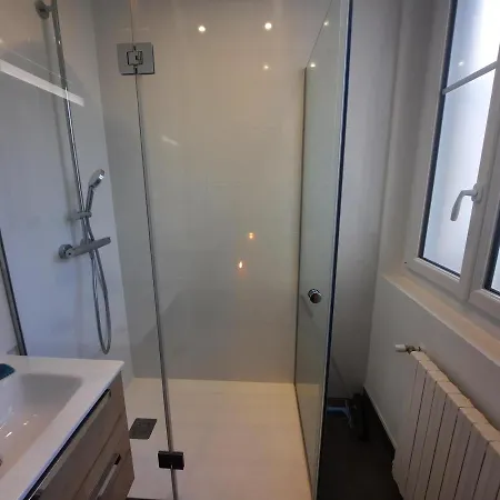 Superbe T2 Avec Jardin, équipements Pour Bébé, à Deux Pas Du Centre De Et Des Plages! - Fr-1-239-1007 * Bayona